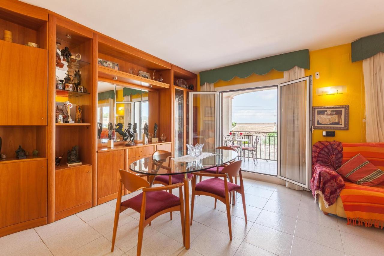 Villa Lilia Vilanova i la Geltru Exterior photo