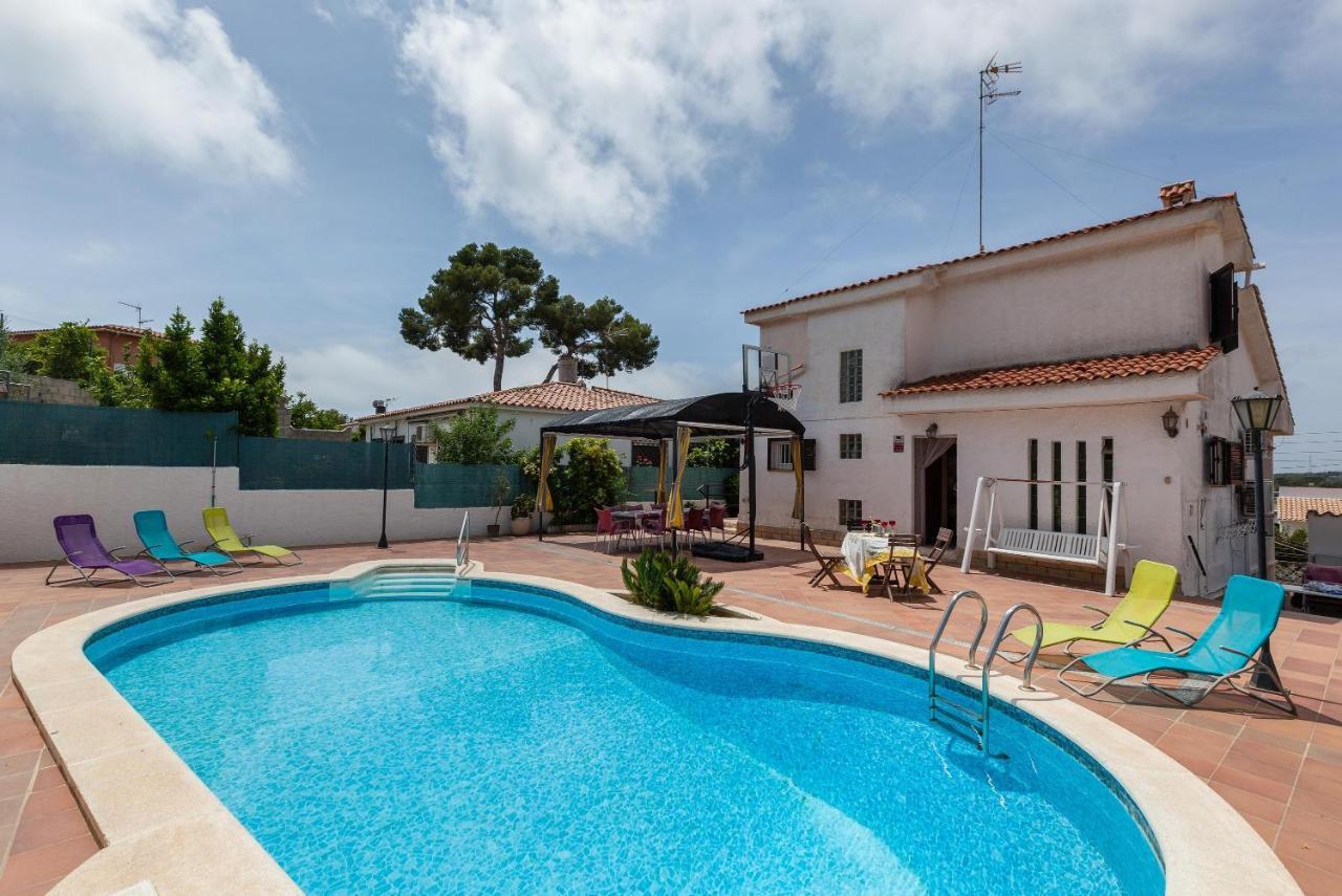 Villa Lilia Vilanova i la Geltru Exterior photo