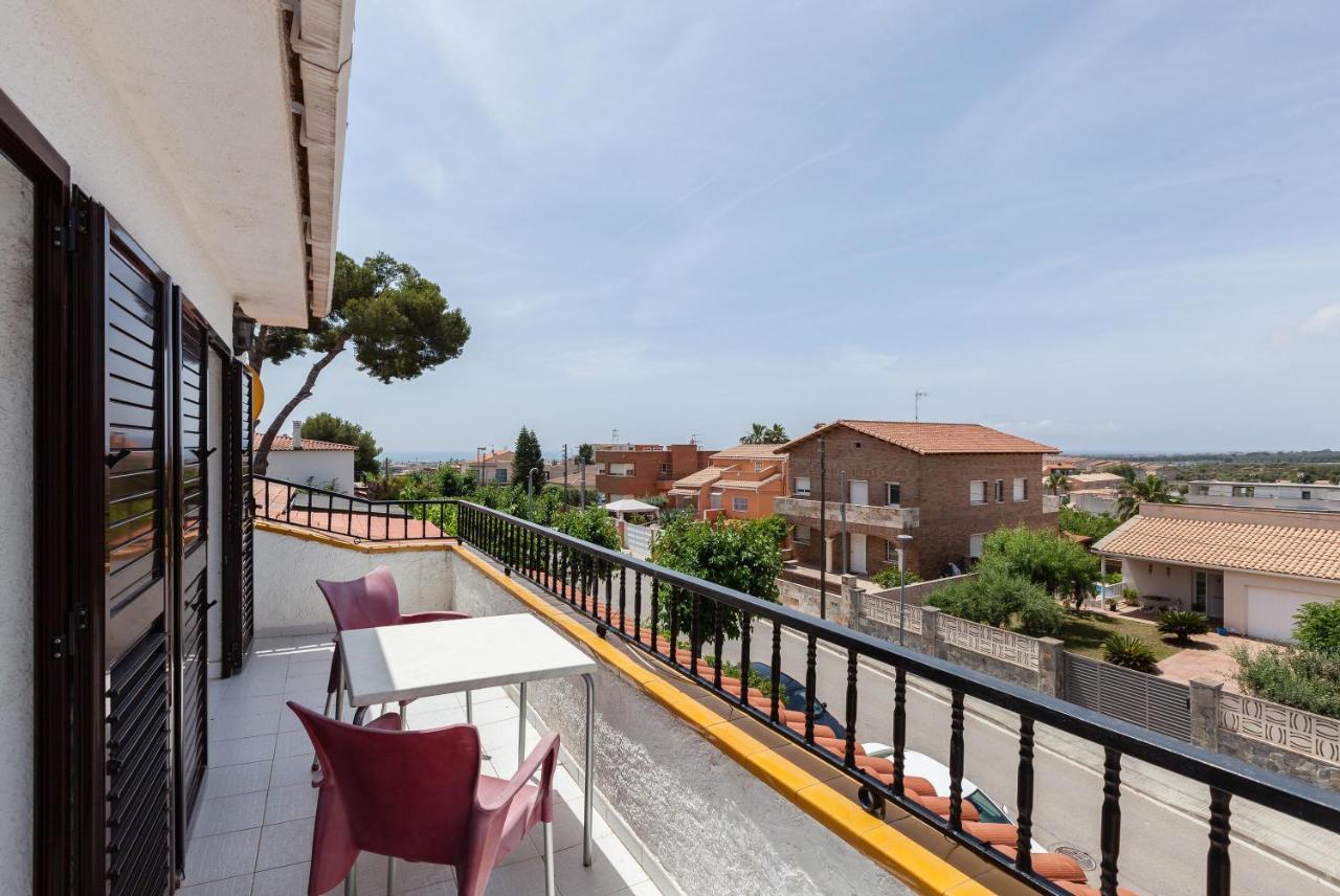 Villa Lilia Vilanova i la Geltru Exterior photo
