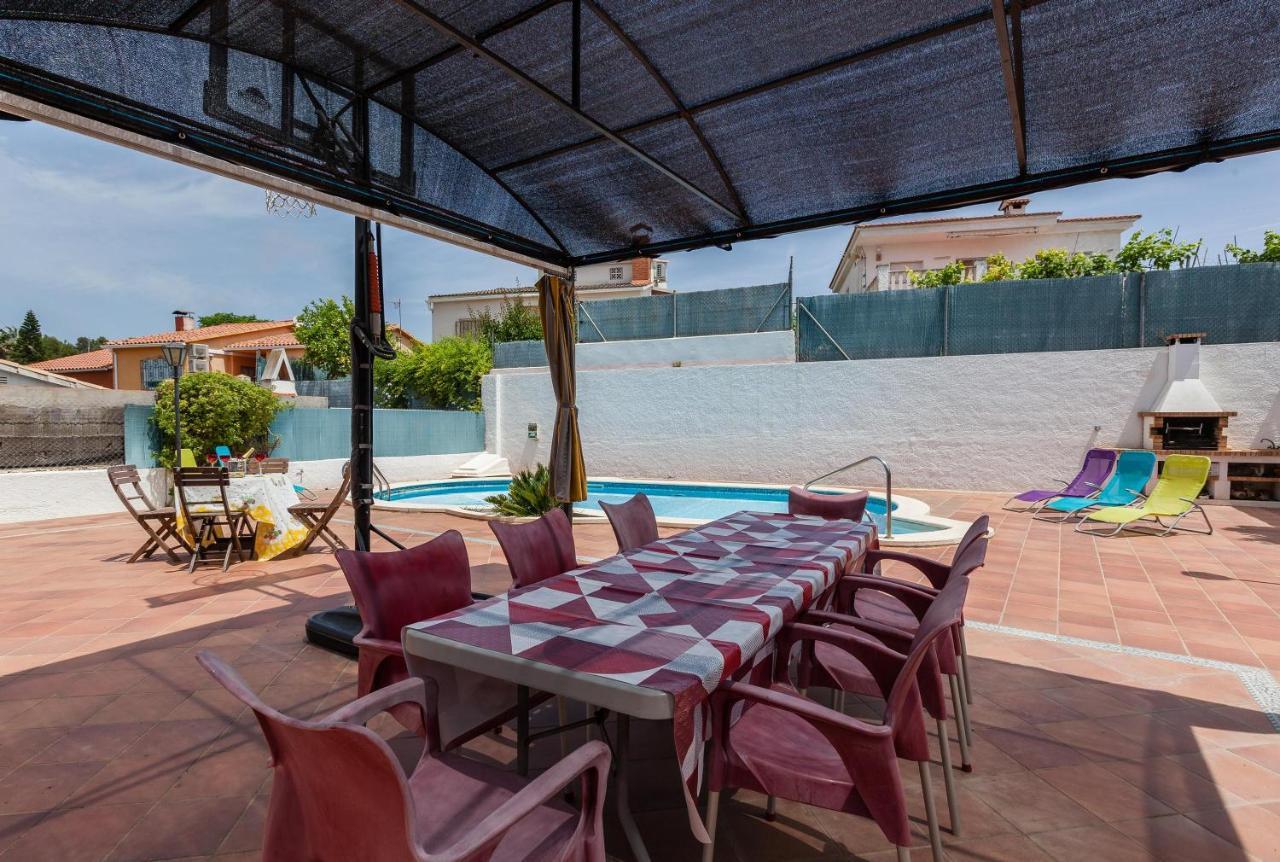 Villa Lilia Vilanova i la Geltru Exterior photo
